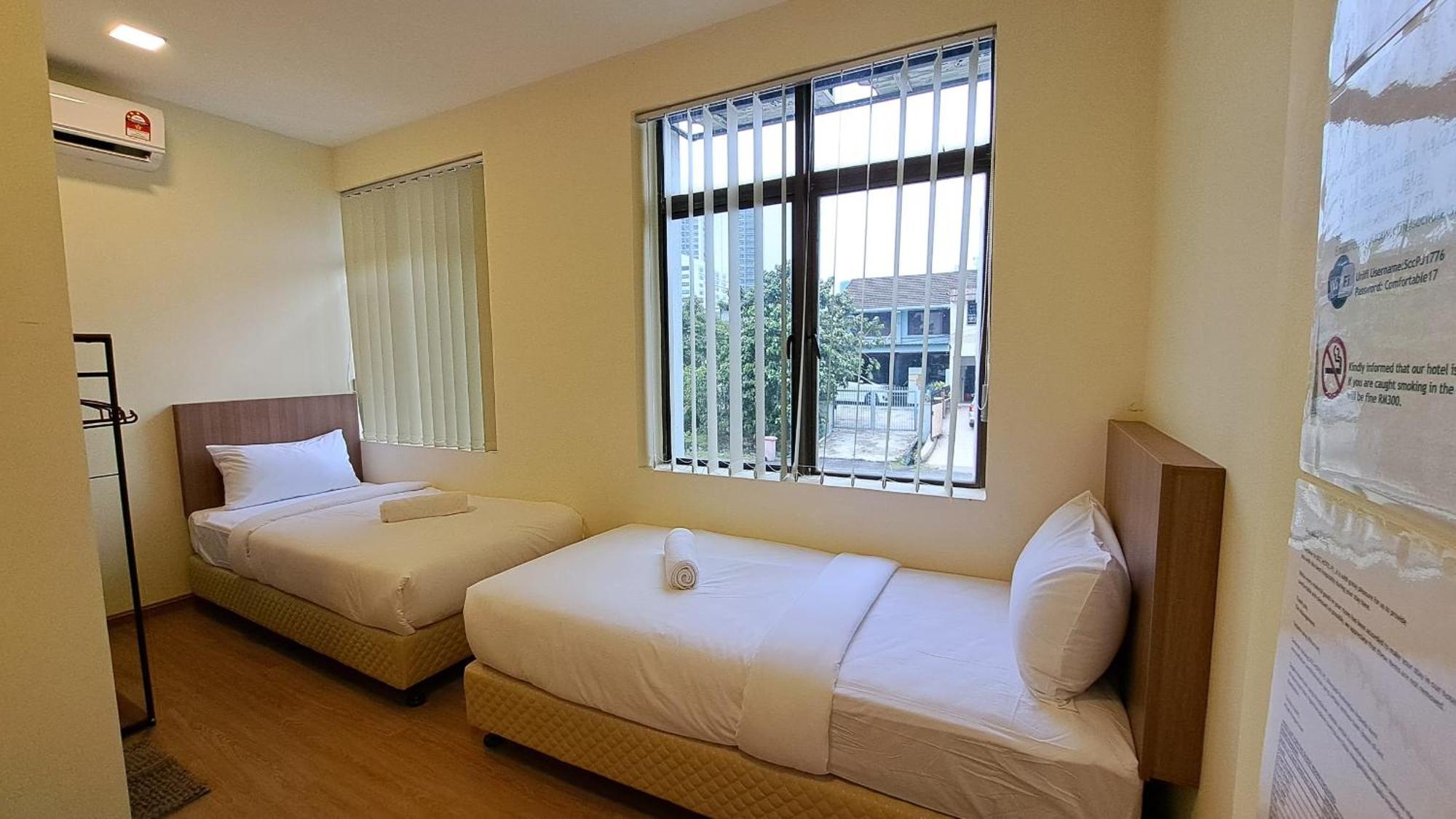 Scc Hotel Pj Петалинг Джая Екстериор снимка